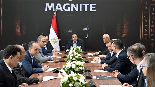رئيس الوزراء يلتقي مسؤولي نيسان لبحث إنتاج “ماجنيت” في مصر