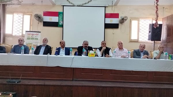 رئيس الإصلاح الزراعي يتفقد الزراعة الصيفية في كفر الشيخ