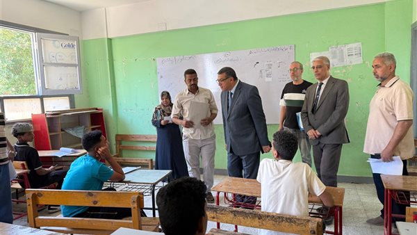60 ألف طالب يؤدون امتحانات الشهادة الإعدادية في 297 لجنة