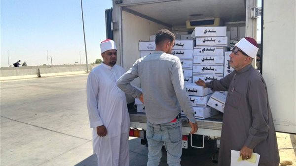 أوقاف السويس تسلم أنصبة المضحين وتوفر توصيل المنازل