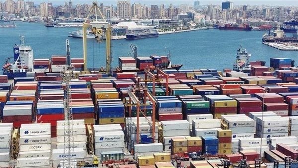 إحباط محاولة تصدير صوري لبضائع سبق استيرادها بنظام السماح المؤقت بجمارك الإسكندرية