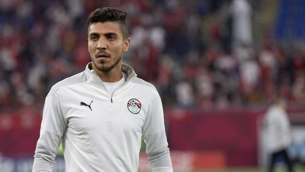 إنبي يحدد موقفه من ضم محمد شريف مهاجم الأهلي