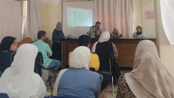 اجتماع لجنة الأمومة الآمنة يناقش وفيات الأمهات في قنا