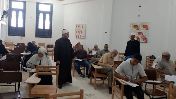 اختبارات المركز الثقافي بالسويس تسير بجدية وانضباط
