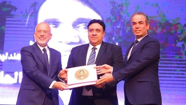الوطنية للإعلام تمنح اسم العندليب عبد الحليم حافظ وسام ماسبيرو