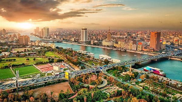 انكماش القطاع الخاص المصري للشهر الخامس بسبب ارتفاع الأسعار