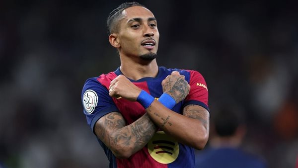 برشلونة في ورطة بسبب عرض سعودي مغري لرافينيا