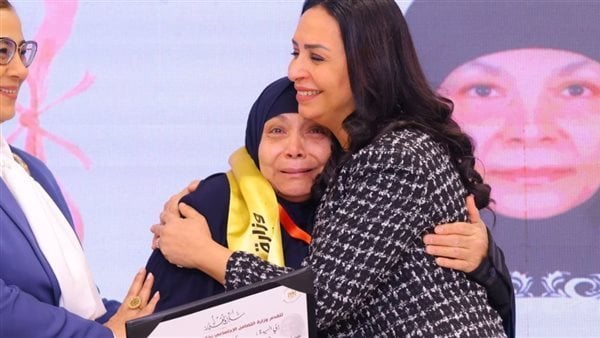تأكيدًا لـ أحداث اليوم.. التضامن تصرف 100 ألف جنيه للأمهات المثاليات لعام 2026