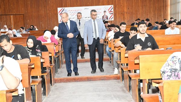 جامعة قناة السويس تتابع التزام الطلاب بـ15 قاعدة
