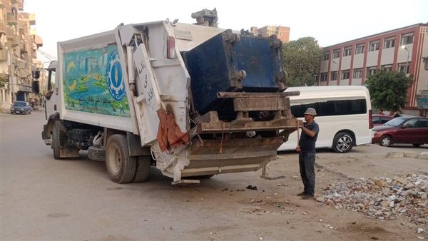 حي الجناين يستمر في حملات النظافة ورفع المخلفات بالقرى المجاورة