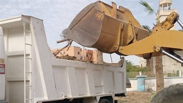 حي عتاقة بالسويس ينفذ حملات نظافة في عرب المعمل