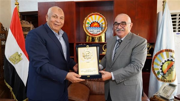 رئيس قضايا الدولة ومحافظ مطروح يطلقان مبادرة لحماية المال العام