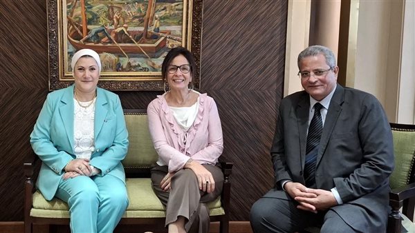 رئيسة المجلس القومي للطفولة تبحث تعاونًا مع وزيرة الثقافة