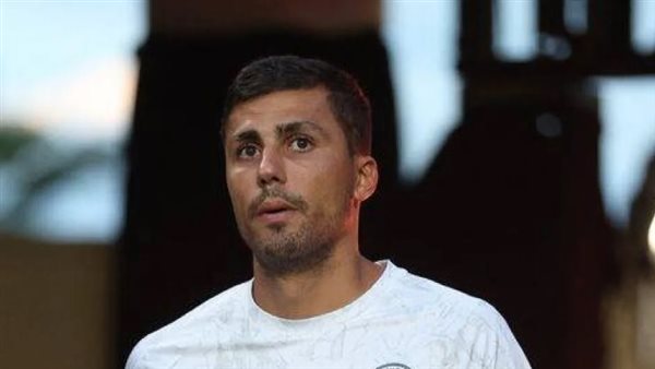 رودري يركز على المونديال وسط حديث ريال مدريد