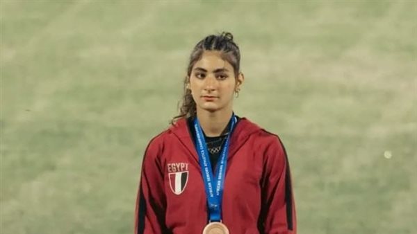 ريم تامر تحرز المركز الثالث في القفز بآداب عين شمس أفريقيا
