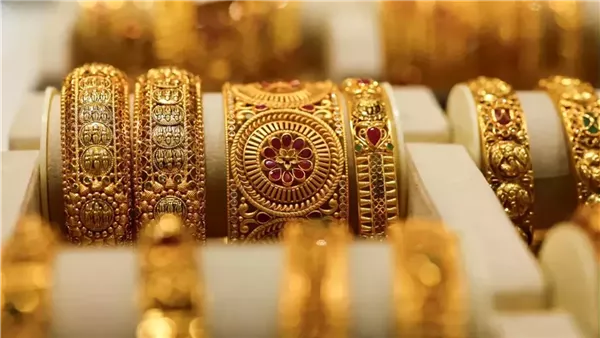 سعر الذهب عيار 21 ينخفض مفاجئًا اليوم