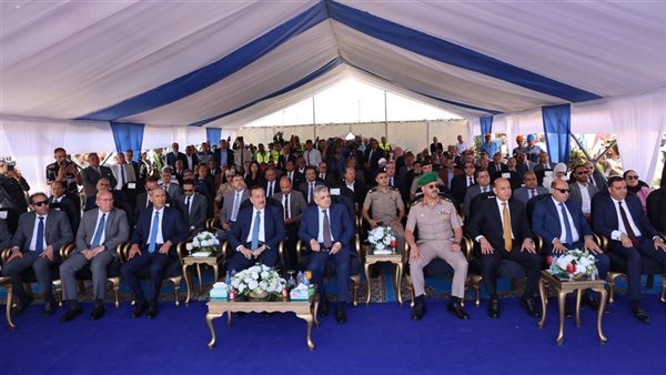عبور 40 مليون مركبة عبر قناة السويس منذ 2019