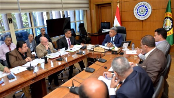 محافظ الدقهلية يترأس اجتماع صندوق النظافة لتعزيز الموارد