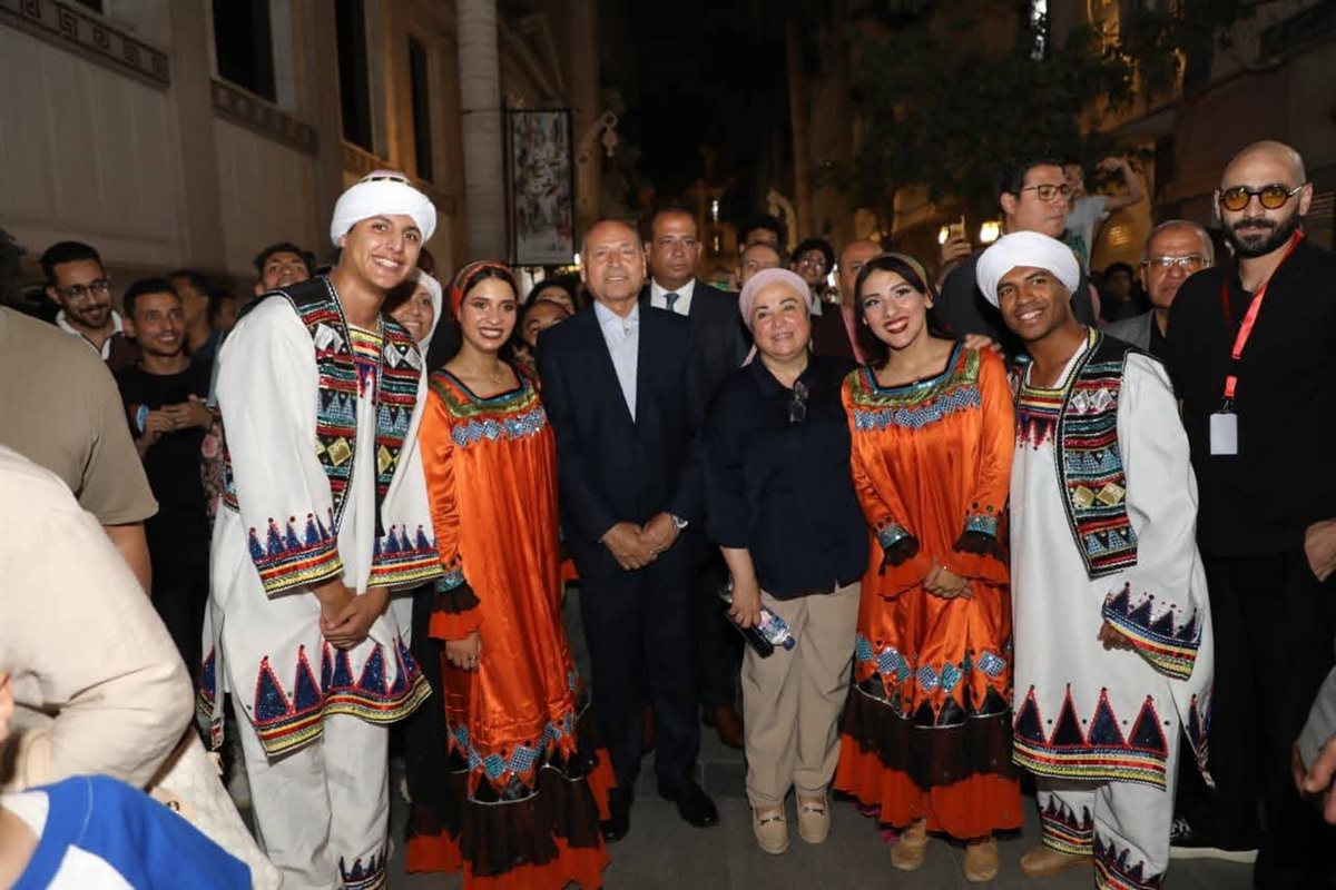 جانب من جولة المحافظ في وسط البلد