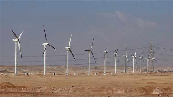 مصر تستقطب 300 مليون دولار لإنشاء مصنع توربينات رياح في خليج السويس