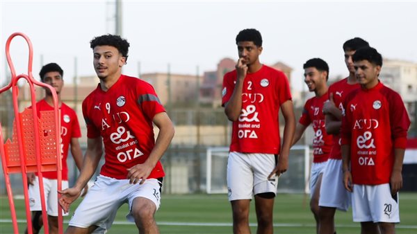 منتخب الشباب يكثف تدريباته قبل مباراتي روسيا