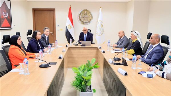 وزير التعليم يلتقي وفد البنك الدولي لتعزيز التعاون