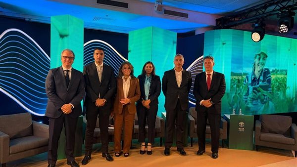 وزير الصناعة يناقش التعاون مع تركيا ونيجيريا والمغرب
