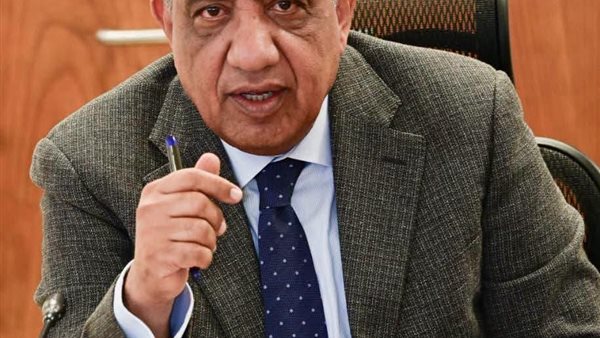 وزير الكهرباء: تصنيع الألواح الشمسية محلياً يخفض تكاليف المشروعات