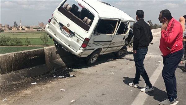 وفد تعليمي يزور مصابي حادث السير في أسيوط