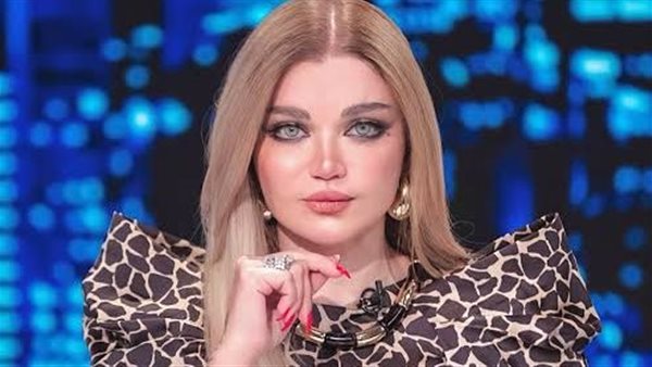 ياسمين الخطيب تواجه مشكلة مع ابنها بسبب فان جوخ