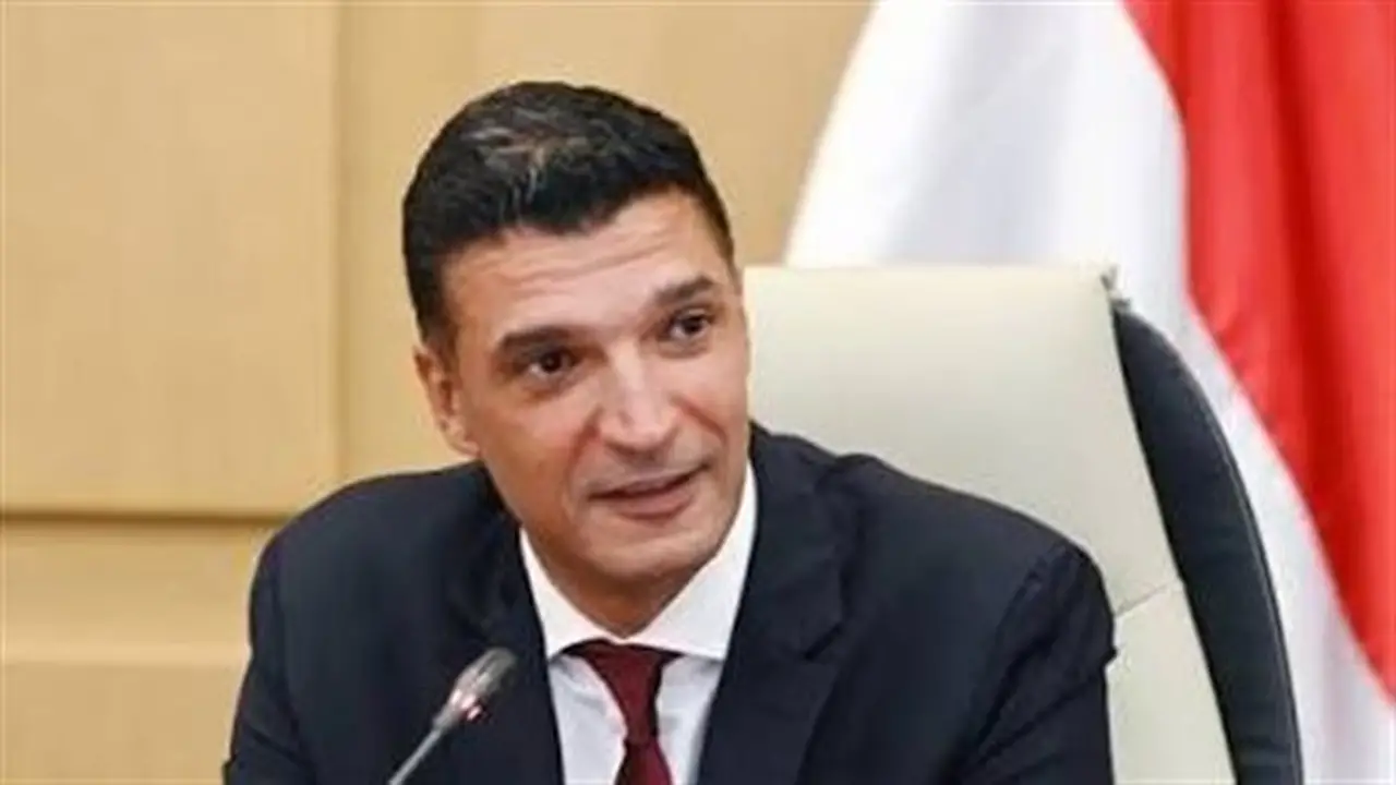 وزير الصناعة يعلن عن طرح رخص جديدة لإنتاج الحديد بطاقة 2.8 مليون طن