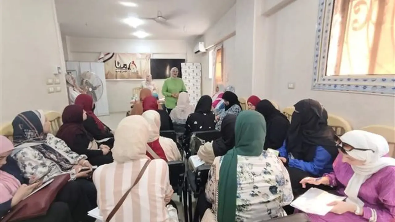 القومي للمرأة بالشرقية ينفذ 13 ندوة توعوية وورش عمل بمراكز الشباب