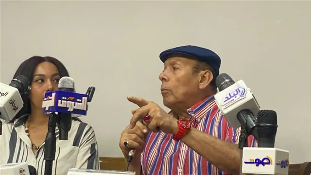 أحمد ماهر: أمينة الصاوي أصرت على أن أؤدي شخصية “أحمس” والمسرح هو المدرسة الحقيقية لكل فنان