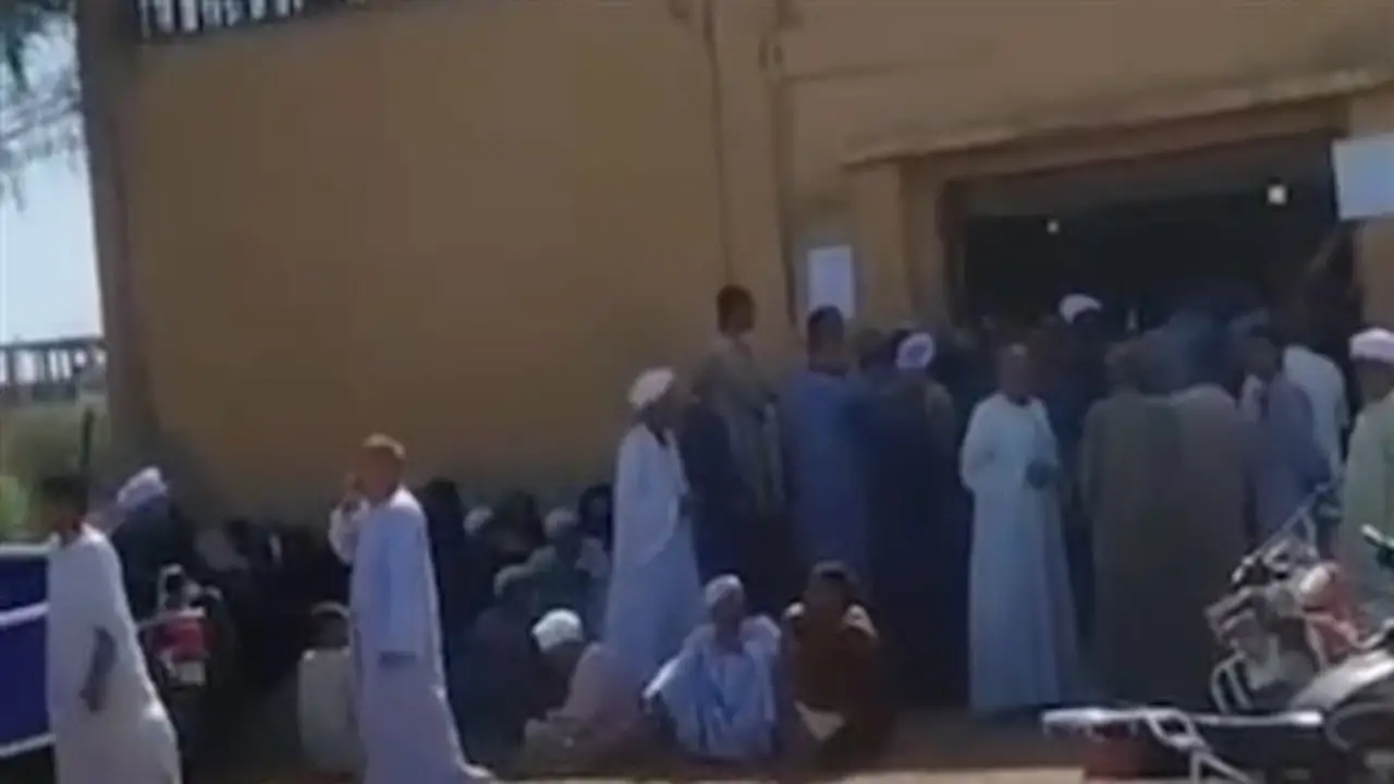 مزارعو نقادة يوجهون نداء عاجلاً لمحافظ قنا بسبب نقص الأسمدة