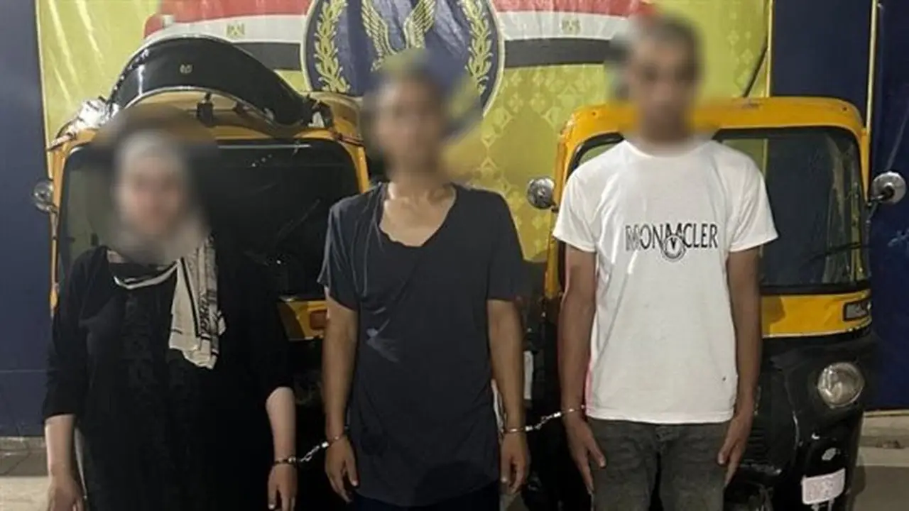 تفاصيل فيديو مطاردة سيدة منتقبة لطفل باستخدام توك توك في الشرقية تثير القلق والأمن يكشف الحقائق