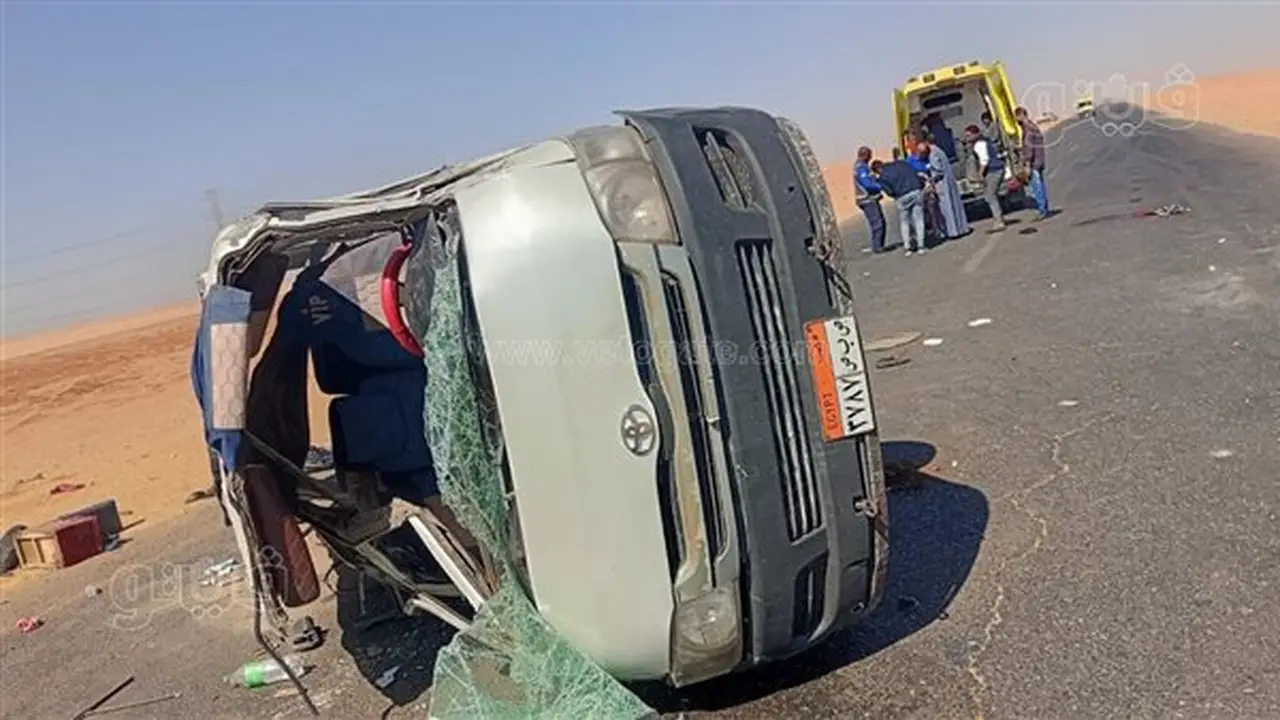 إصابة 6 أشخاص في حادث انقلاب سيارة على طريق الإسكندرية الصحراوي