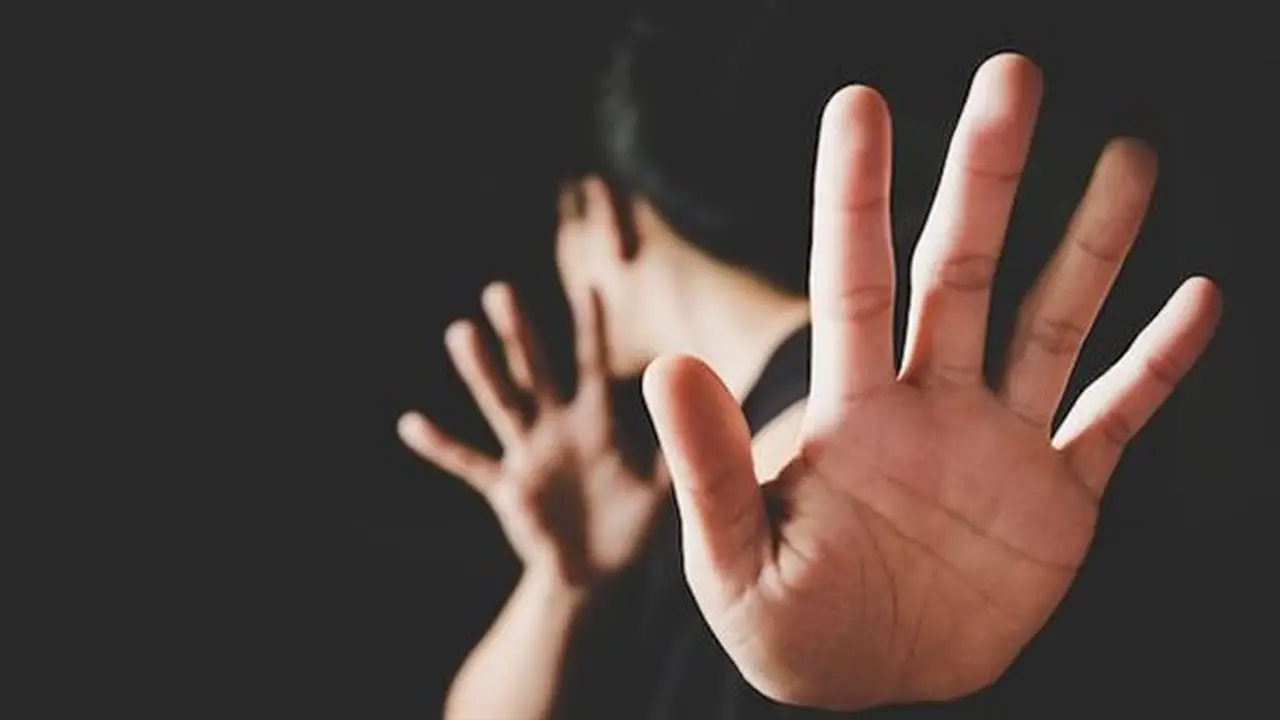 حبس سائق توكتوك بتهمة التحرش بفتاة أمام منزلها في المنيا