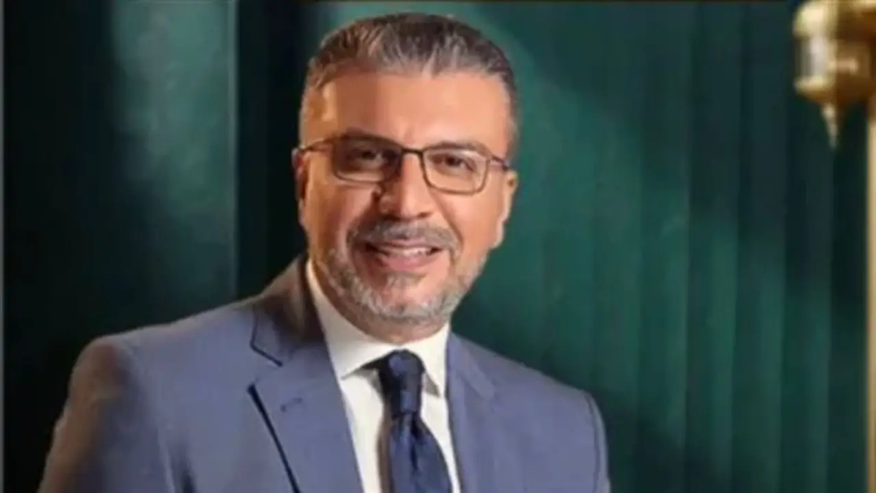 تكريم الإعلامي عمرو الليثي في مهرجان “سيمفوني للفنون” تقديرًا لمشواره الإعلامي والإنساني