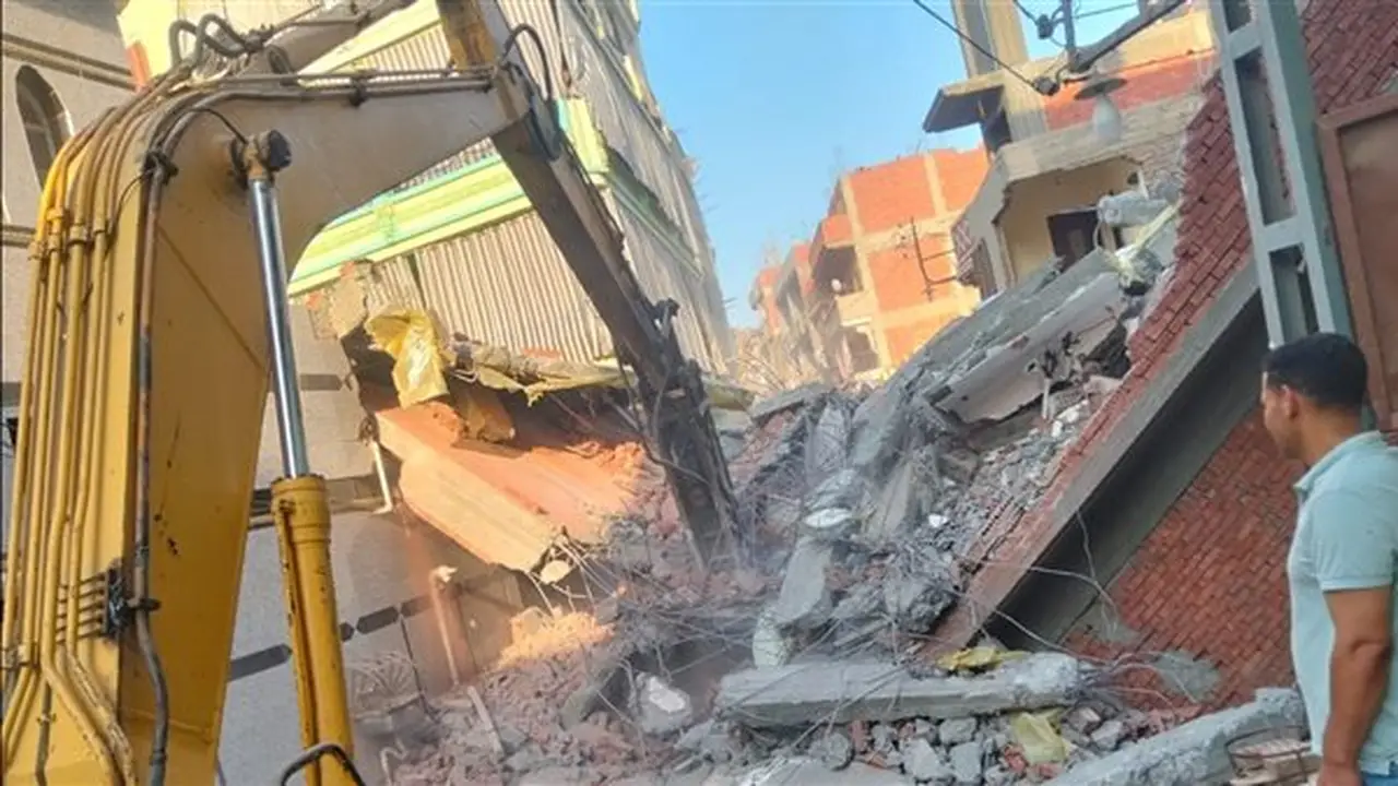 بدء إزالة العقار المنهار في جصفا وتشكيل لجنة هندسية لفحص أسباب الحادث