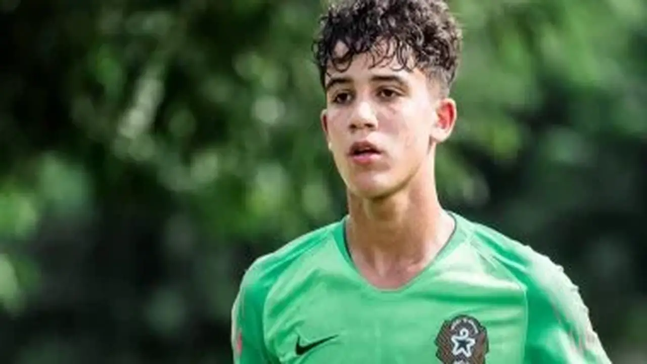 أحمد حمادة يتألق في كأس السوبر الدولية للناشئين بأيرلندا
