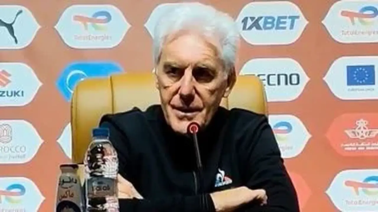 رحيل هوجو بروس عن تدريب منتخب جنوب أفريقيا رسميًا