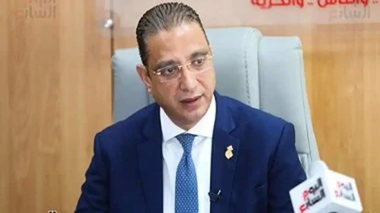 محافظ الجيزة يكشف عن خطة لتحسين خدمات الجمع المنزلي في 4 أحياء
