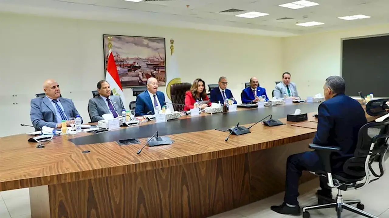 1020 متسابقًا.. وزارة التنمية المحلية تحدد موعد انتهاء مقابلات المتقدمين للوظائف القيادية