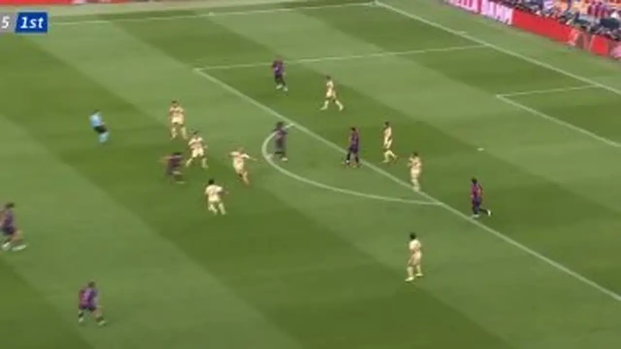 تعادل سلبي بين الأهلي وبرشلونة في كأس خوان جامبر بعد 15 دقيقة من المباراة