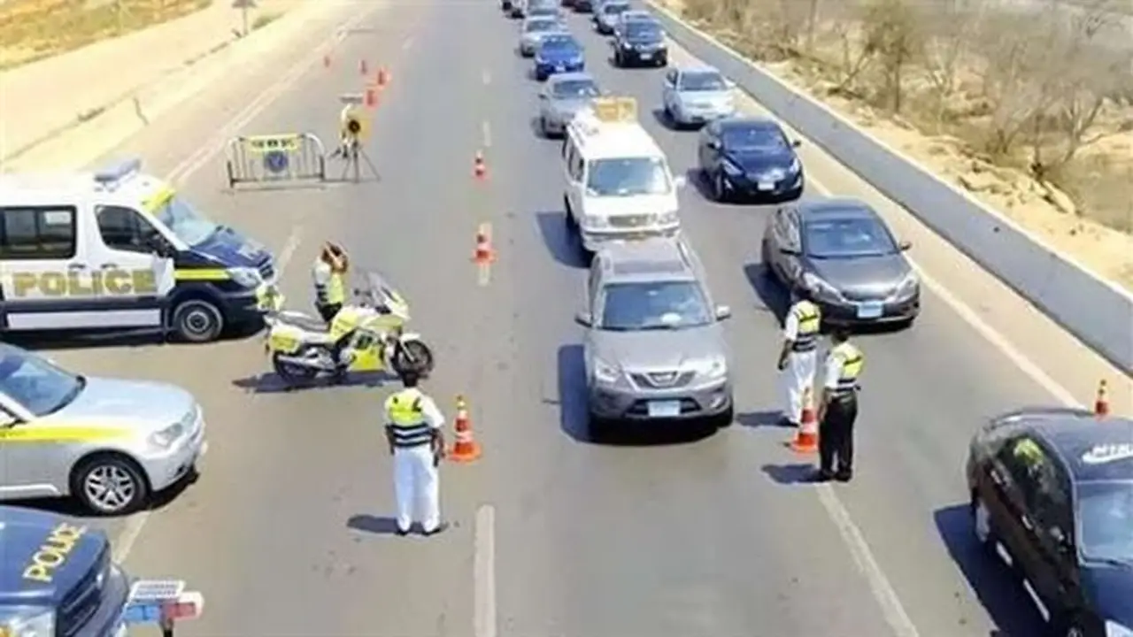 القبض على 32 سائقًا لتعاطي المخدرات خلال 24 ساعة من الحملات المرورية