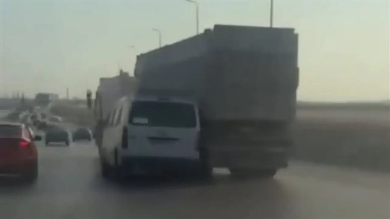 عقوبات مشددة تنتظر سائق النقل الصحراوي بعد تصرفه المتهور