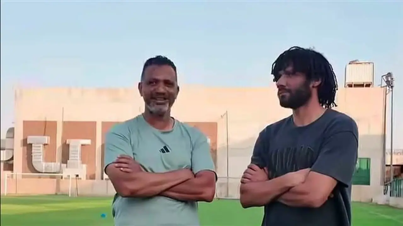 المقاولون يحتفلون بزيارة محمد النني لتدريبات الفريق