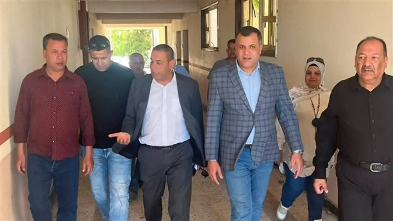 وكيل وزارة التعليم بدمياط يتفقد مدرسة شطا استعدادًا للعام الدراسي الجديد