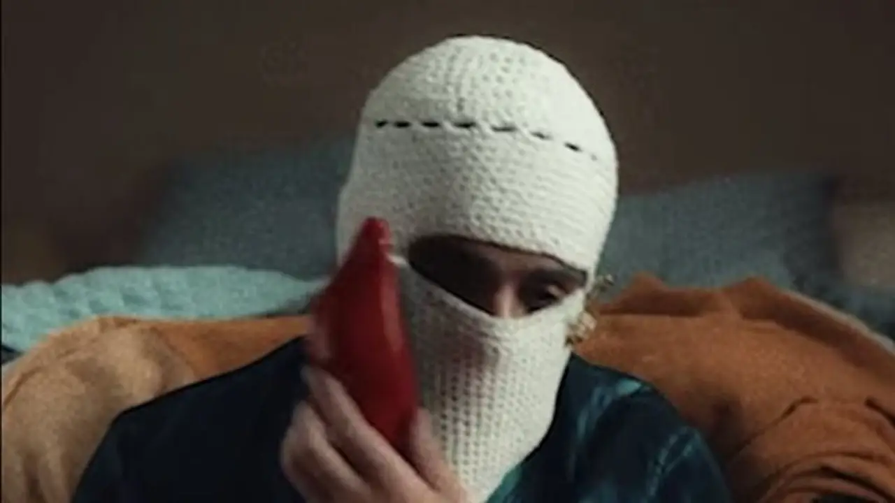 أخبار الفن اليوم: اعتذار ينهي أزمة صورة منزل عبد الحليم حافظ وتوو ليت يتصدر التريند بإعلان ألبومه الجديد