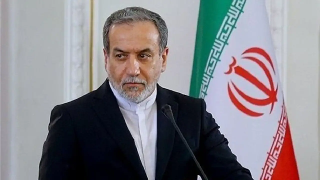 إيران وعمان تقتربان من اتفاق حول طريق ملاحي جديد عبر مضيق هرمز